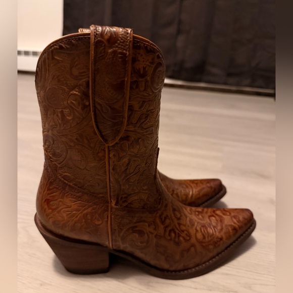 Cavender's Brown Ankle boots women's size 8 NWOT - Picture 2 of 9